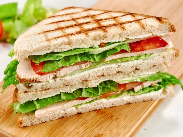 Сэндвич с курицей Сэндвич с курицей