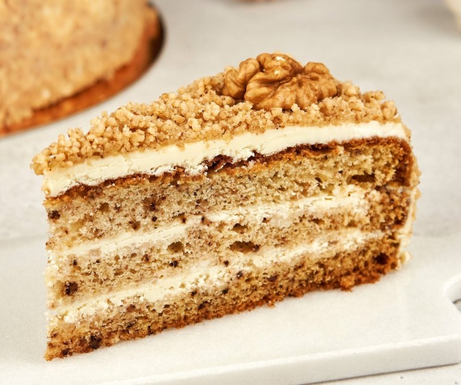 Торт Сметанный с орехами